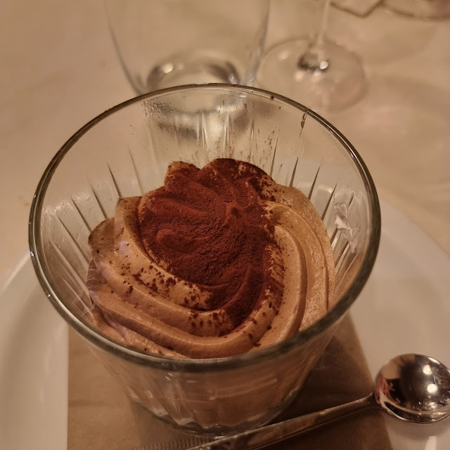 Mousse Al Cioccolato Con Cuore Di Lampone