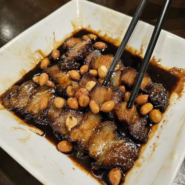 Cashew Hitam Manis