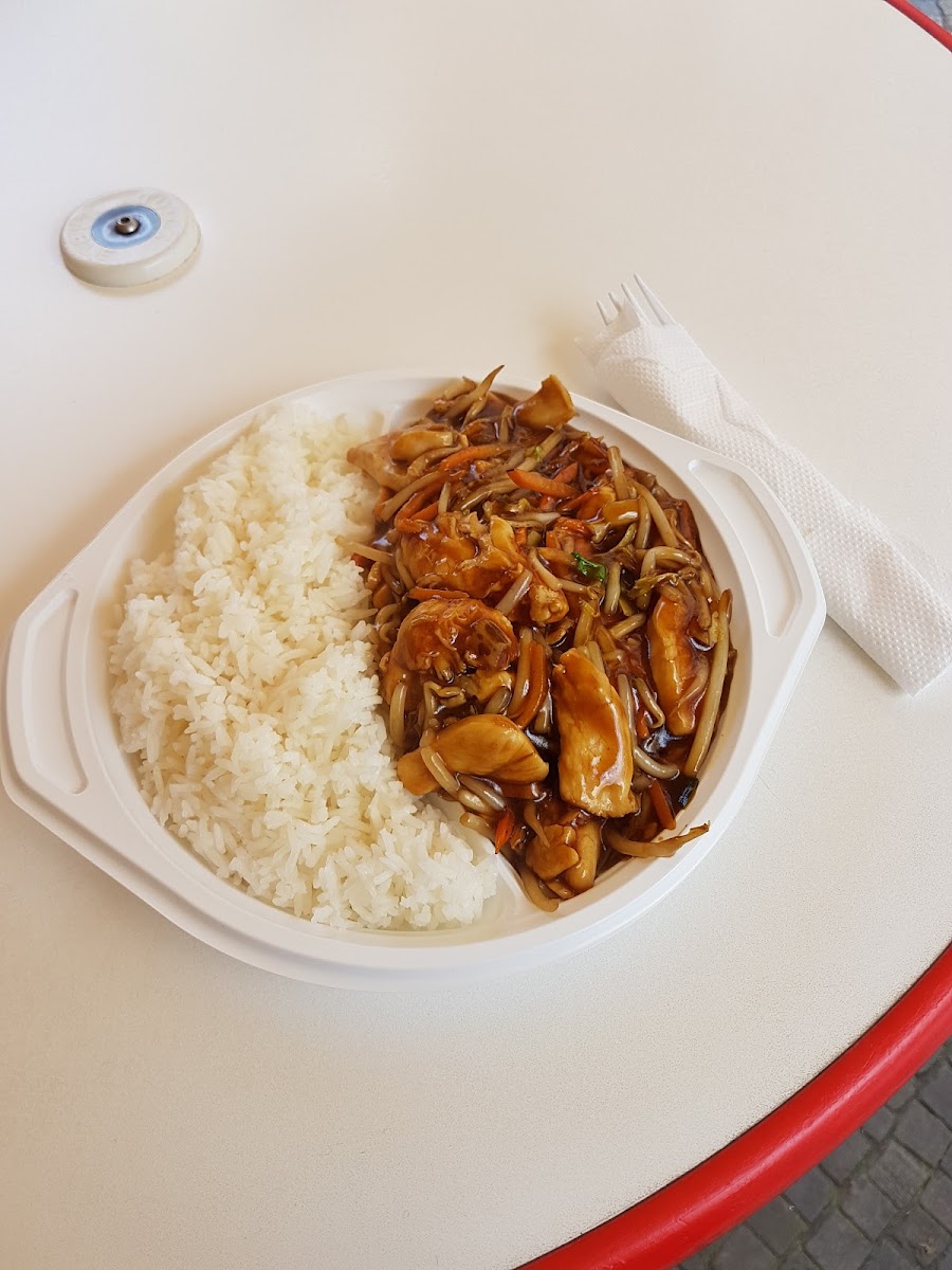 WOK - Steh-Imbiss