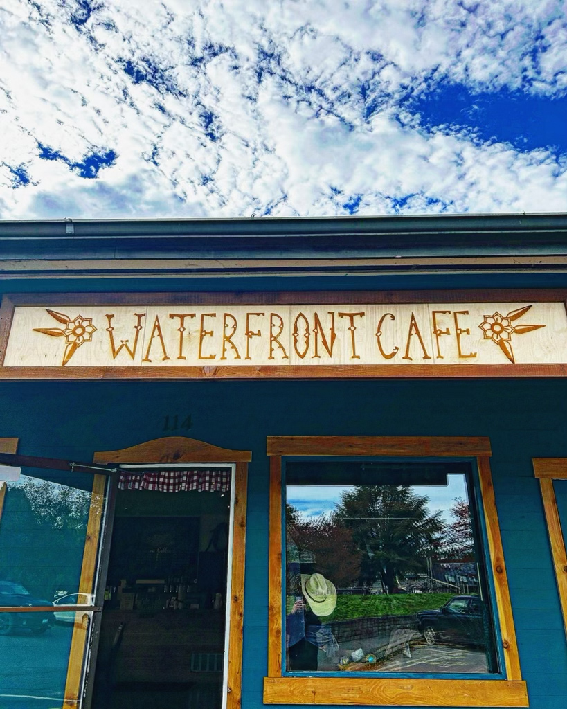 Waterfront Country Cafe