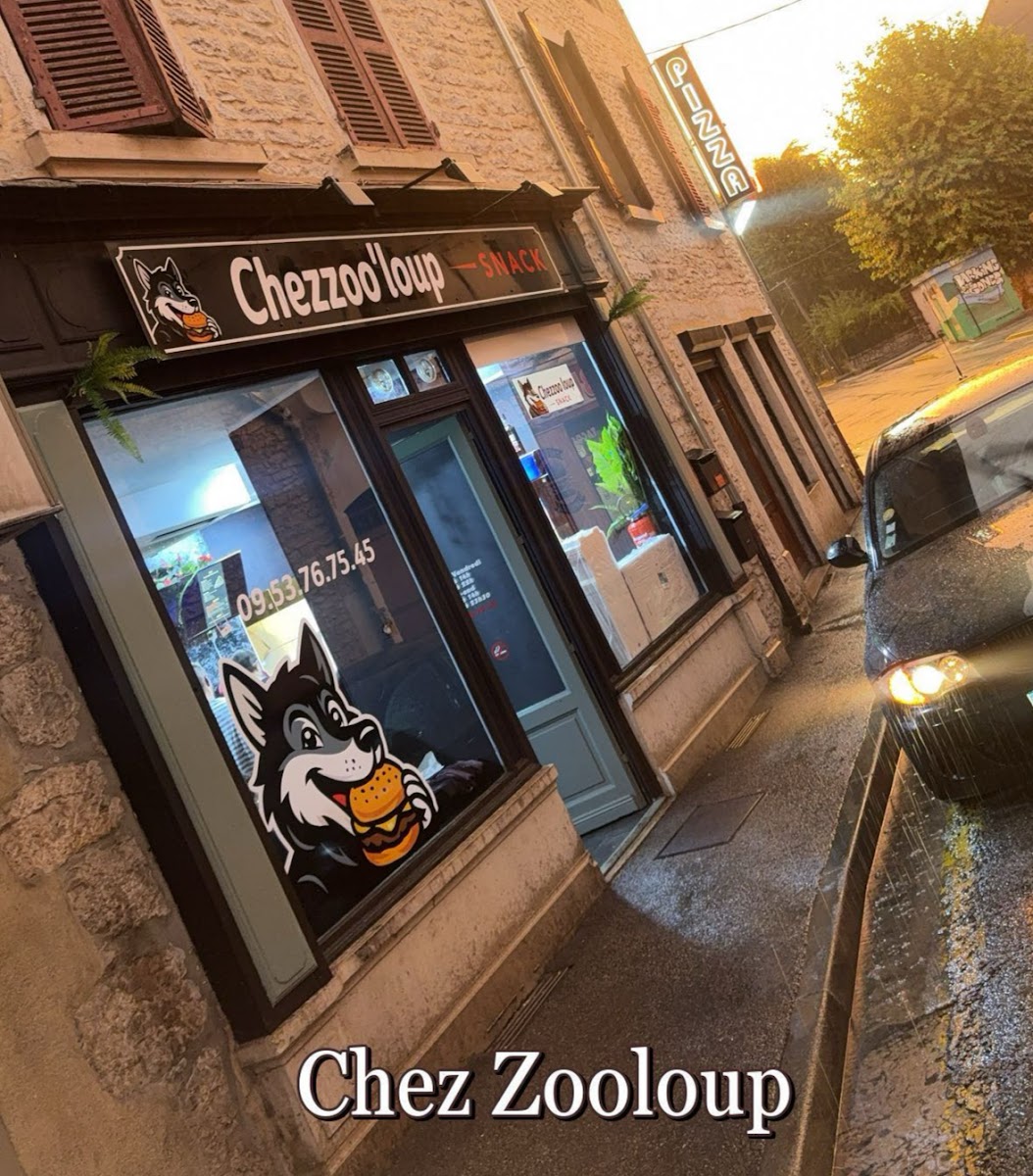 Chez zoo loup