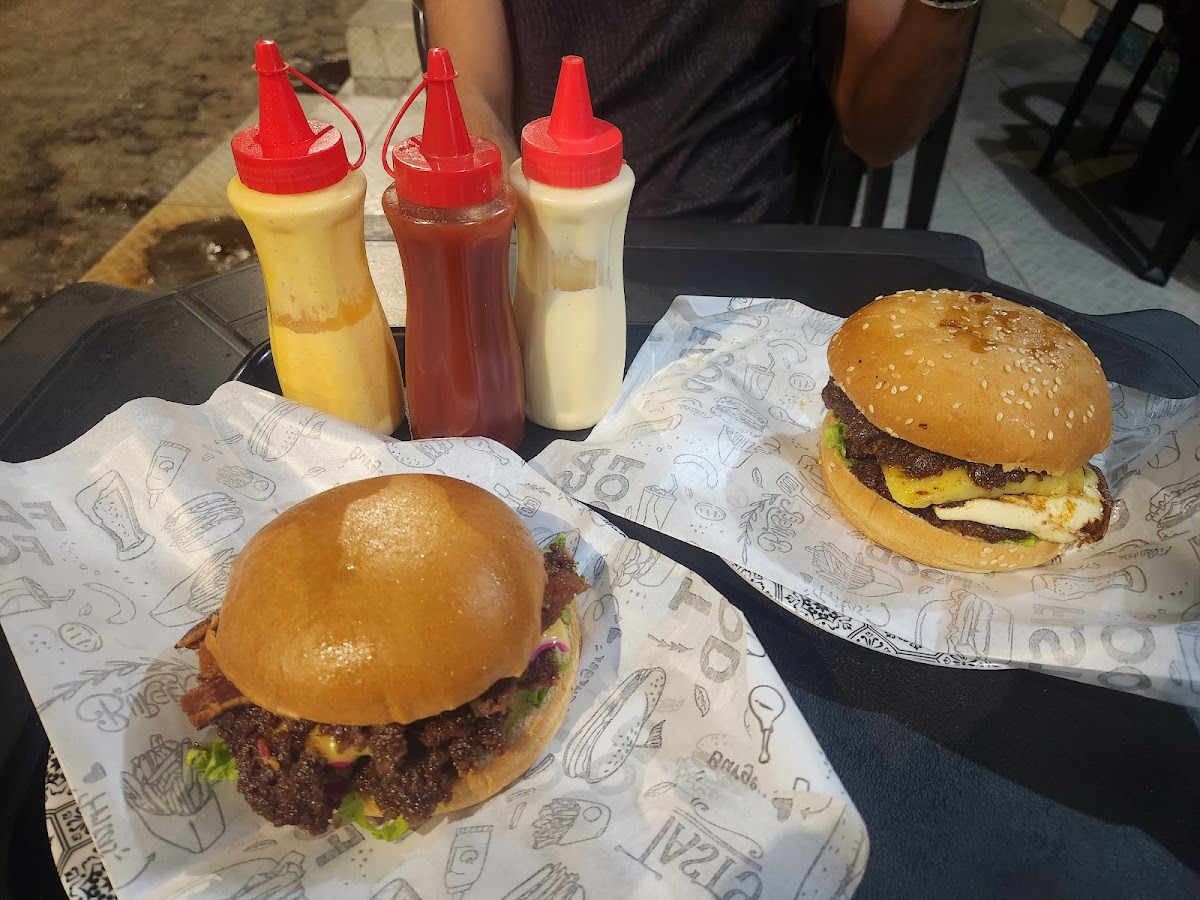 Ducka's Burger