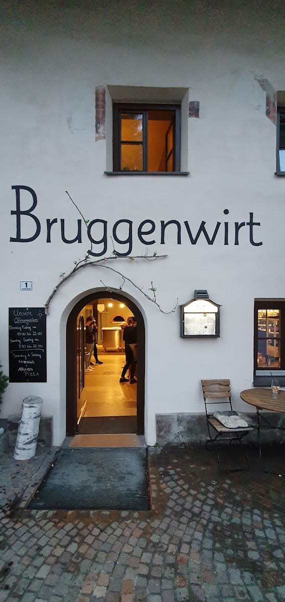 Pizzeria Bar Bruggenwirt
