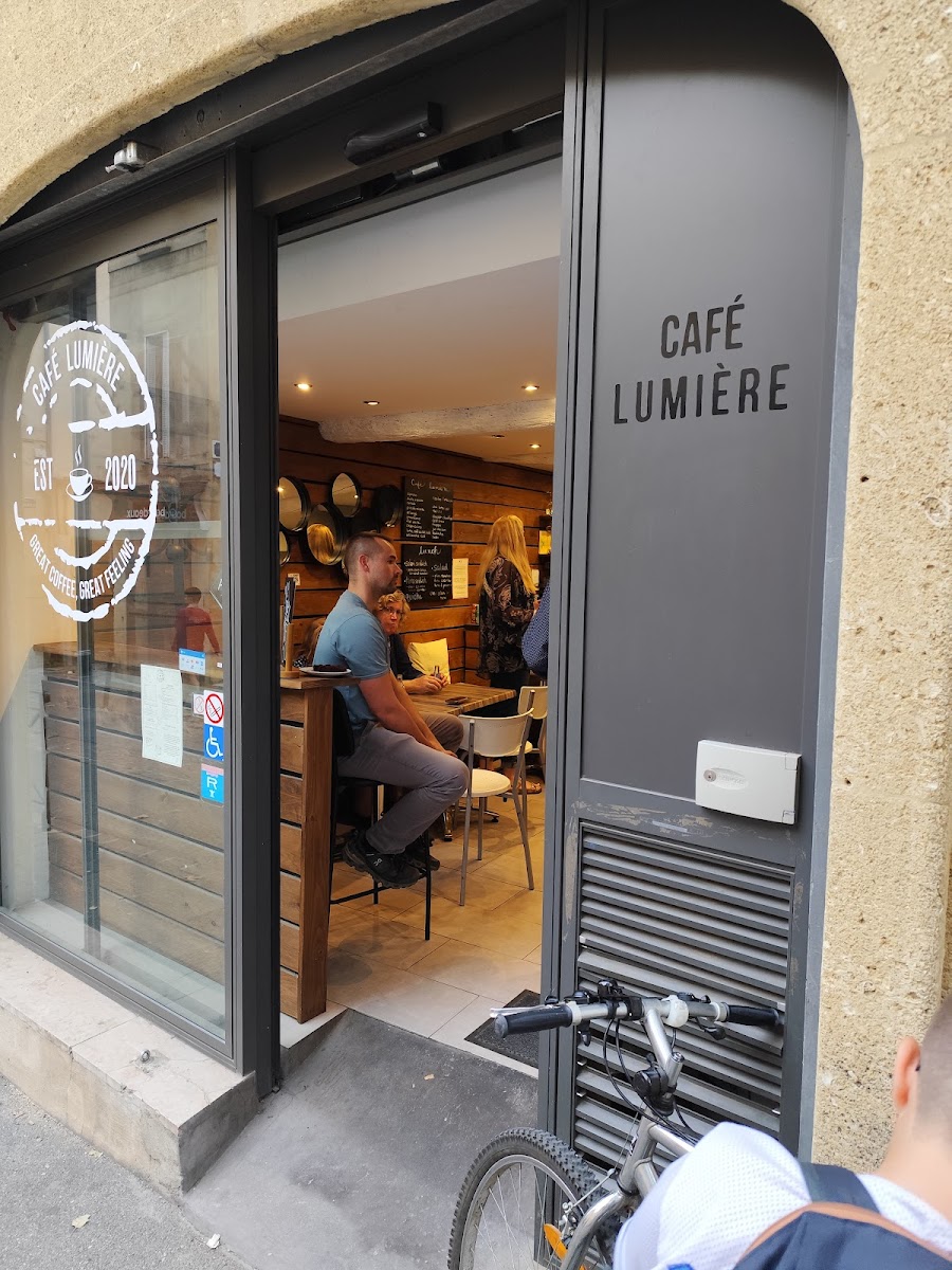 Cafe Lumiere