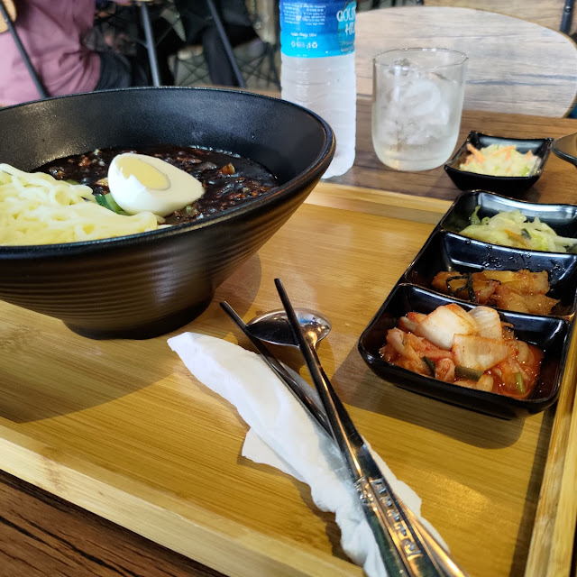 Jjajangmyeon
