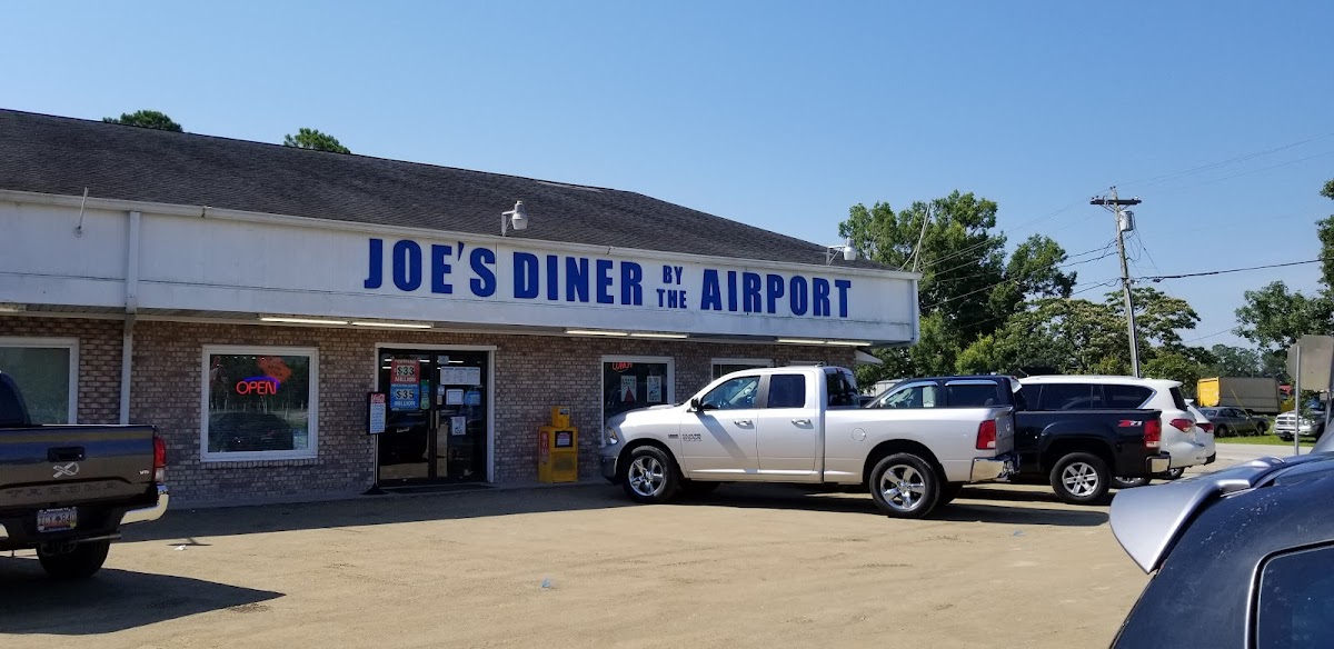 Joe's Diner by the Airport