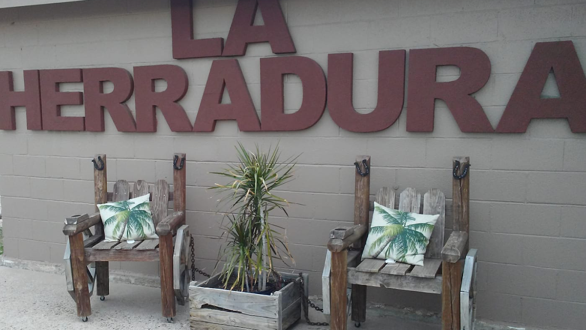 La Herradura Restaurant