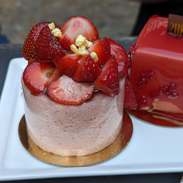 Strawberry Cake