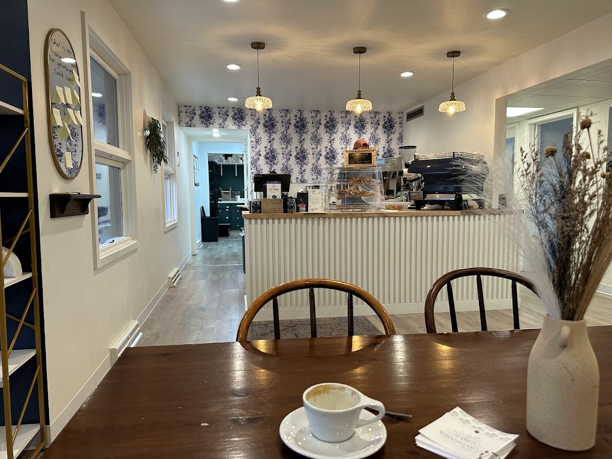Lavish Coffee