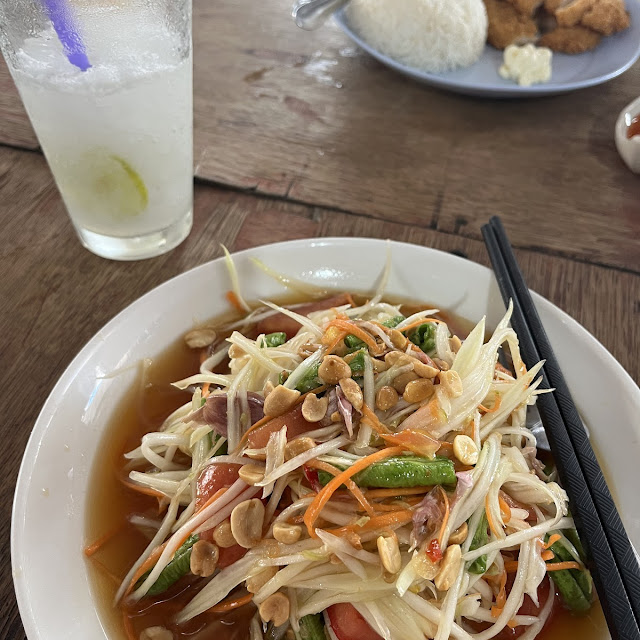 papaya salad ส้มตำ