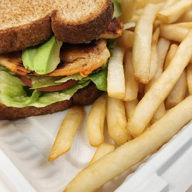 Sandwiche de Pollo