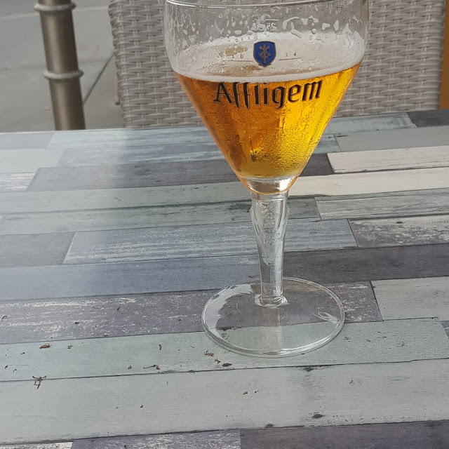 Une Bière Pression