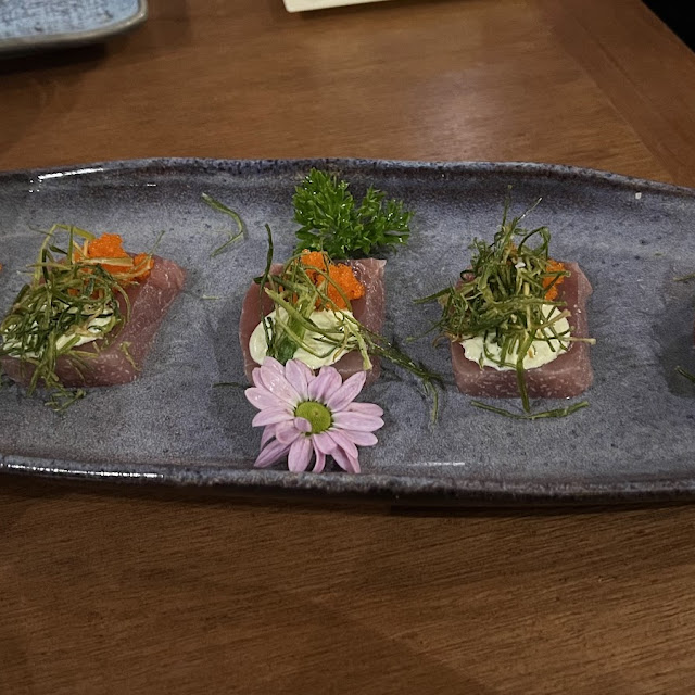 Sashimi de Atum Com Maionese Japonesa de Sabor Incrível Com Ovas E Crisp