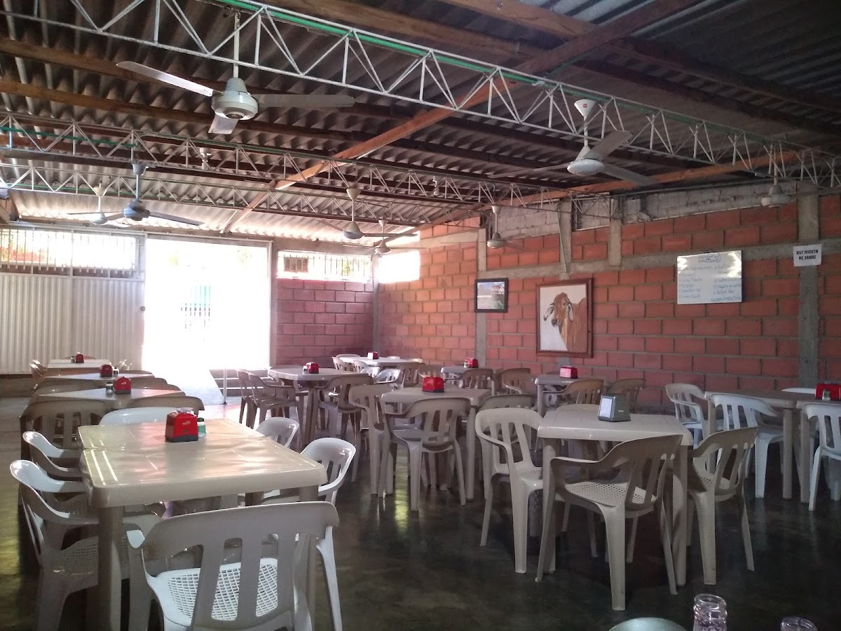 Restaurante Santandereano Rincón Chucureño donde Vilma