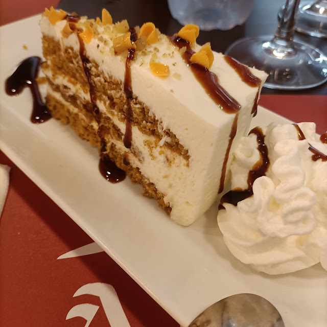 Tarta de Zanahoria Con Nata
