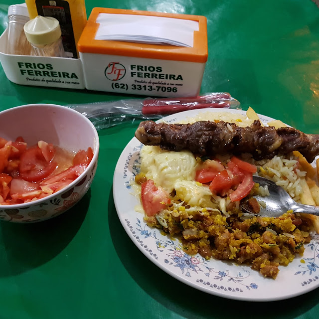 Arroz Feijao Mandioca Vinagrete Espetinho