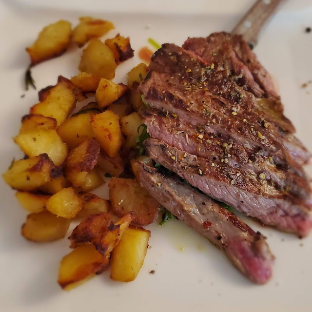 Tagliata Di Manzo Con Patate Al Forno