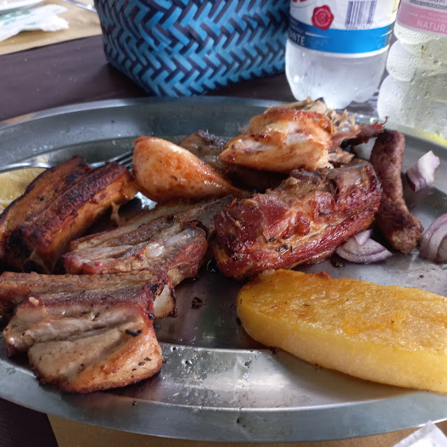 Grigliata Di Carne Costine Poll E Civacevic