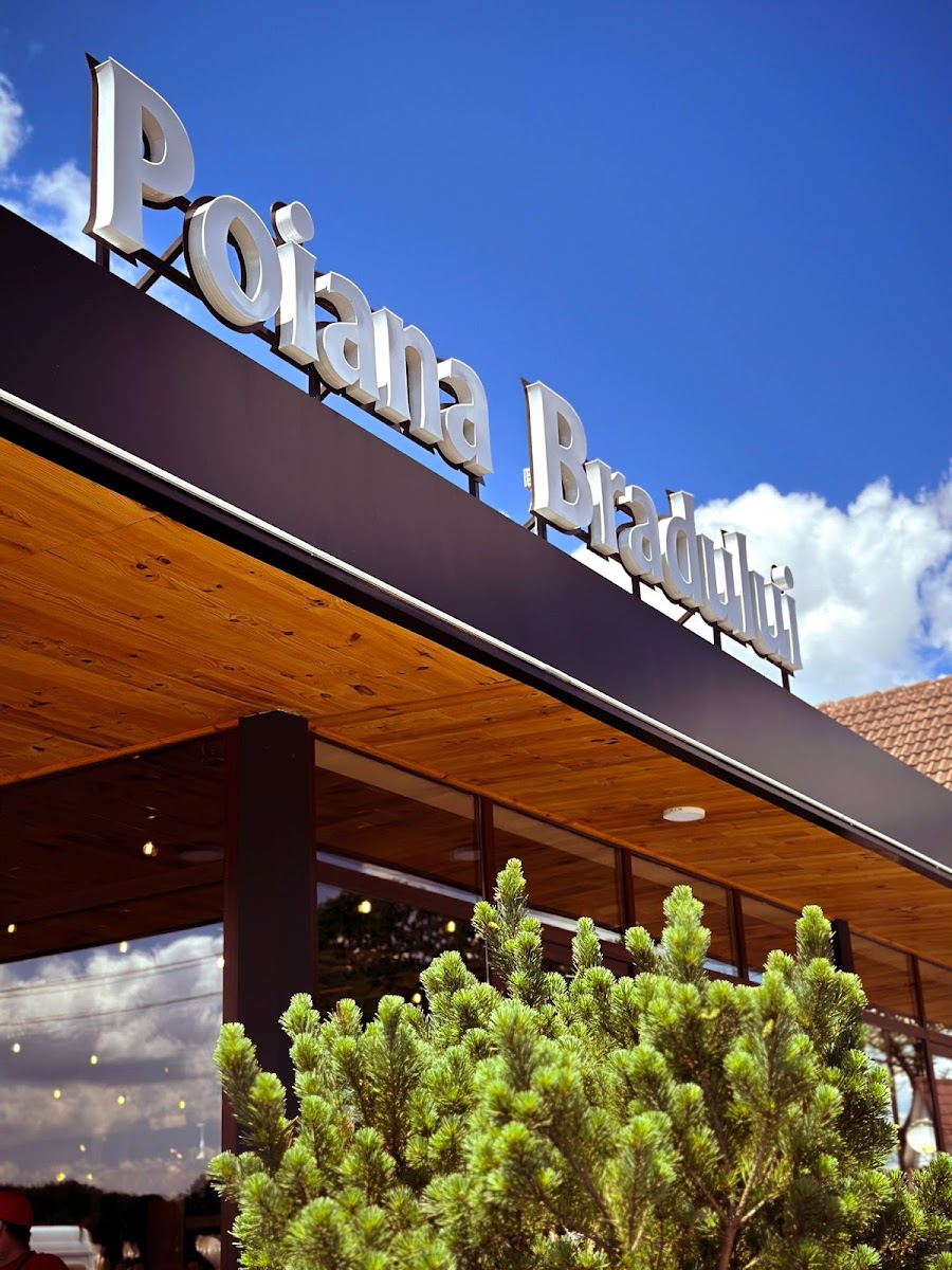 Restaurant Poiana Bradului