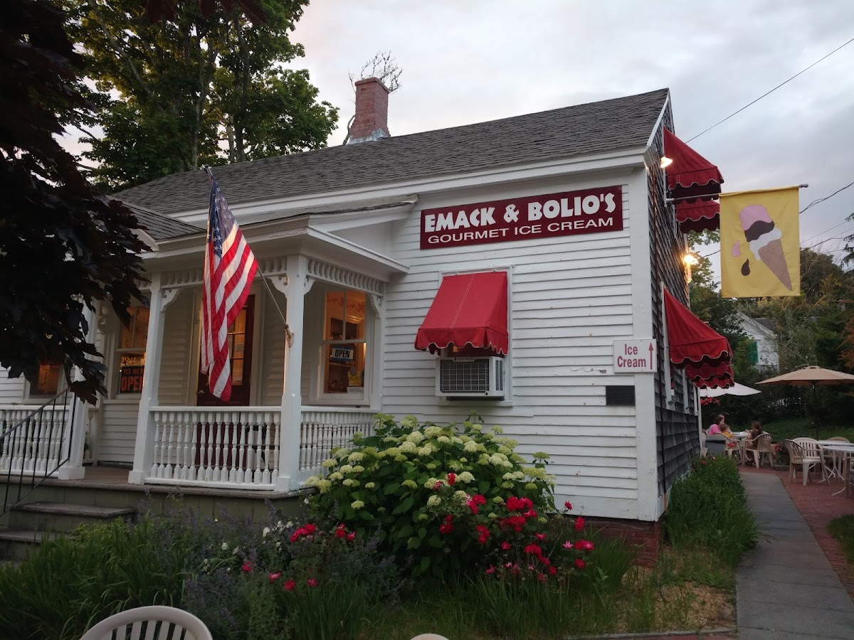 A Nice Cream Stop