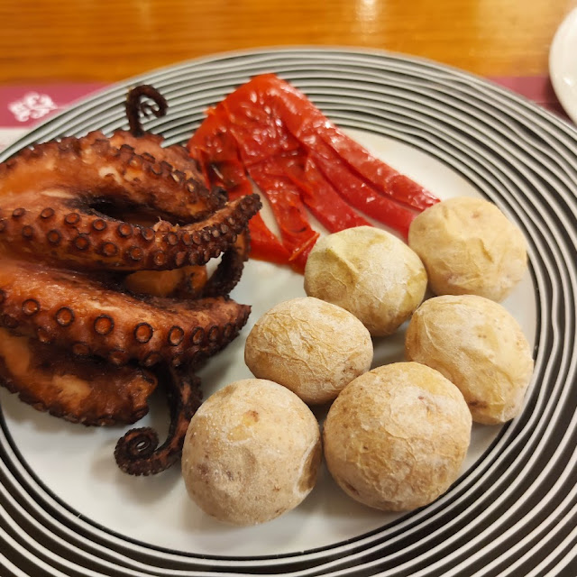 Pulpo Con Papas Arrugadas