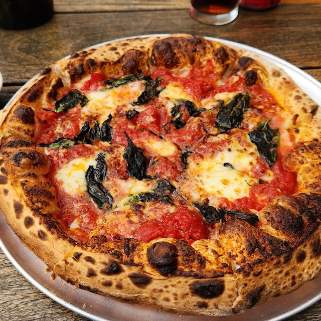 Napolitana Pizza