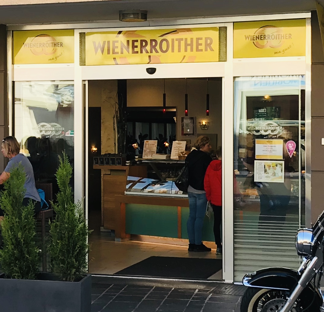 Cafe Rella