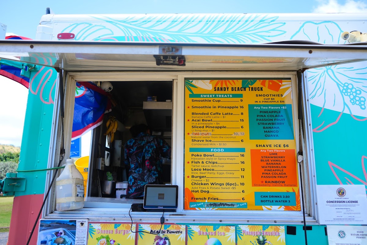 Sandy's Beach Food Truck