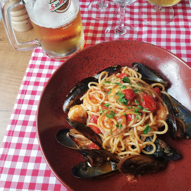 Espaguetti Con Gambas Y Mejillones