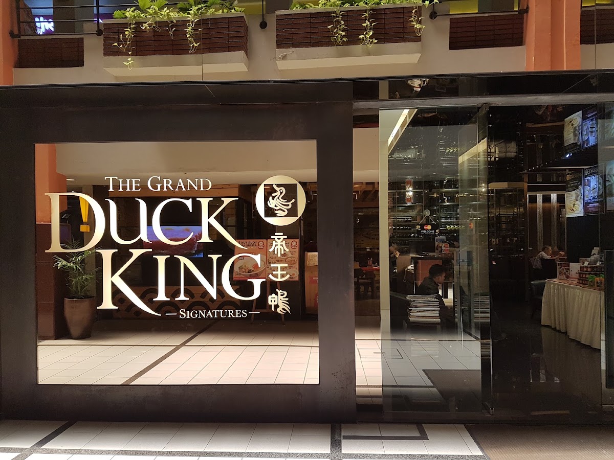 The Grand Duck King Signatures