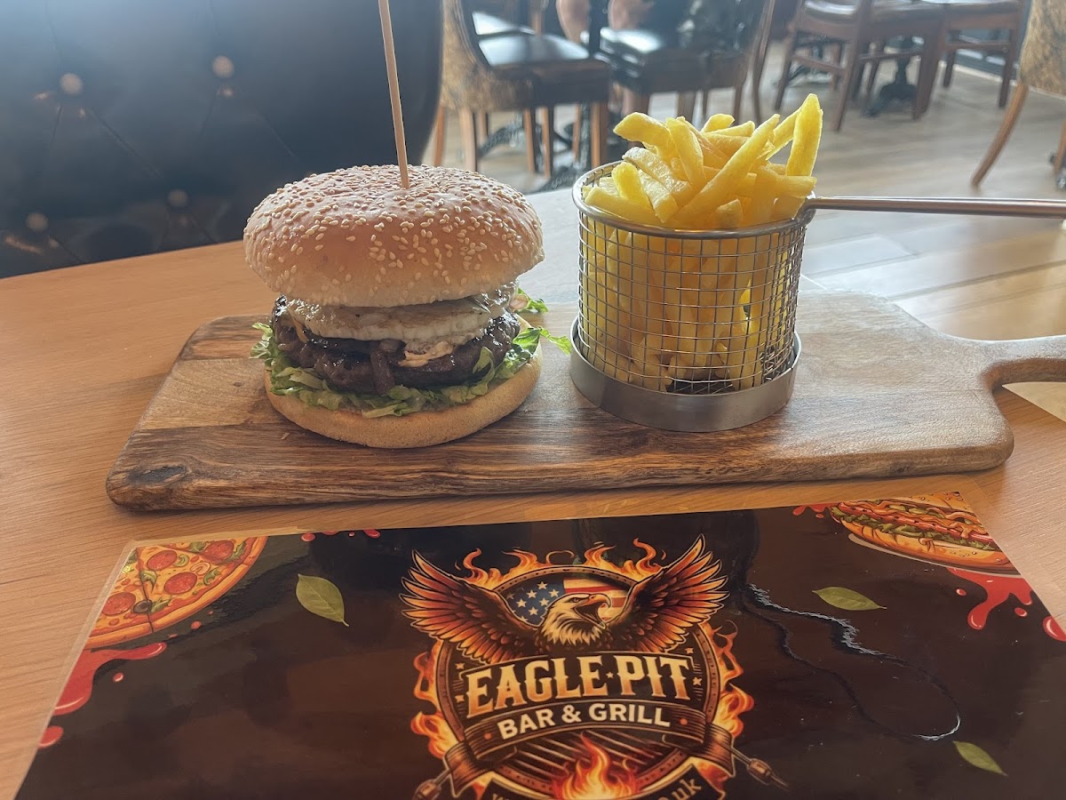 Eagle Pit Bar & Grill (Smokehouse)