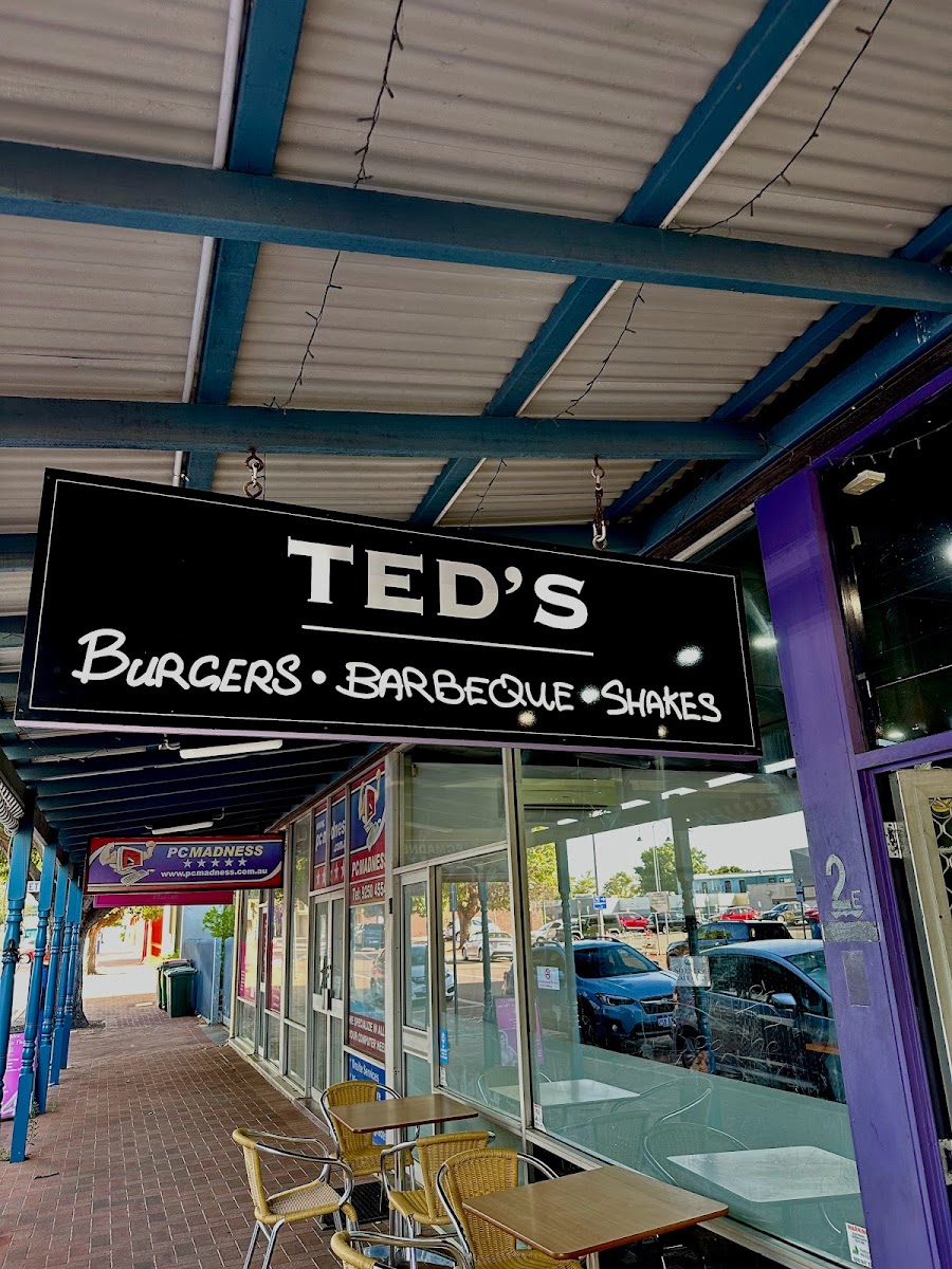 TED’S Burgers. Barbeque. Shakes