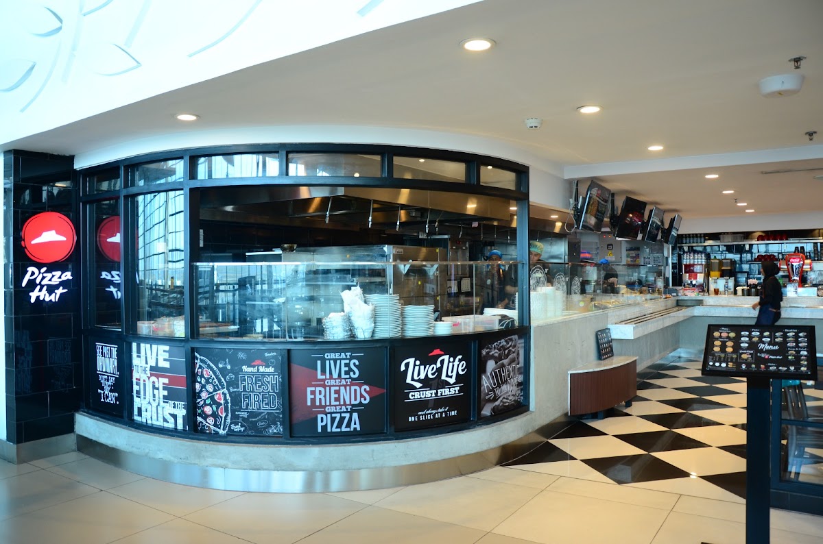 Pizza Hut Terminal 3 Jakarta Airport