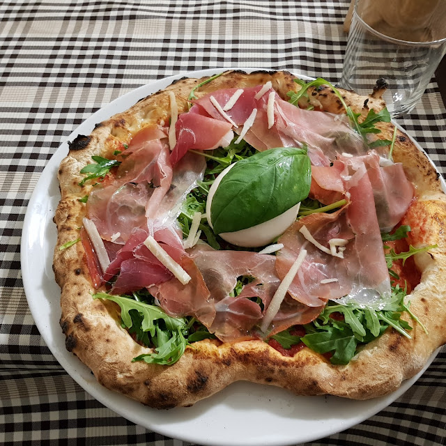 Pizza Racchetta