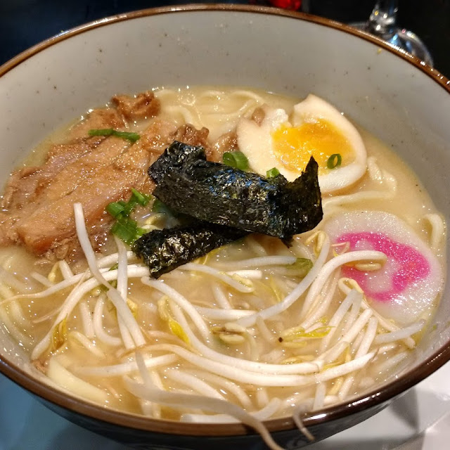 Lamen Com Pachetta de Porco