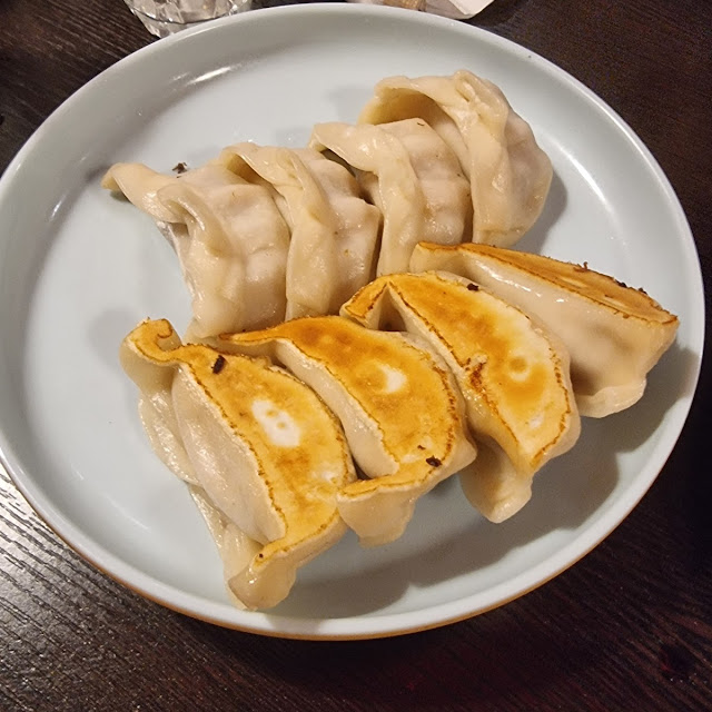 boiled pork dumplings 猪肉水饺 10pc