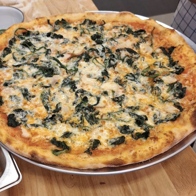 Spinach & Mushroom Pizza