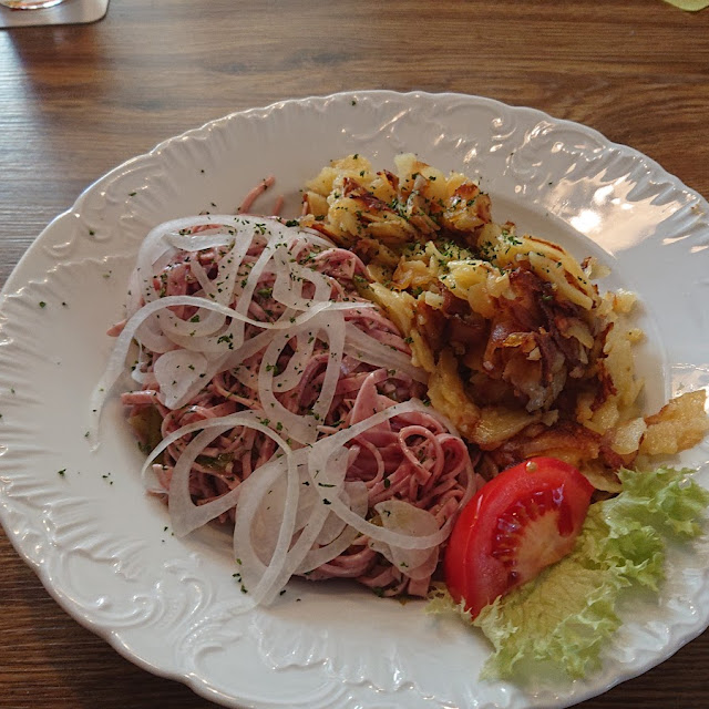 Wurstsalat Mit Bratkartoffeln
