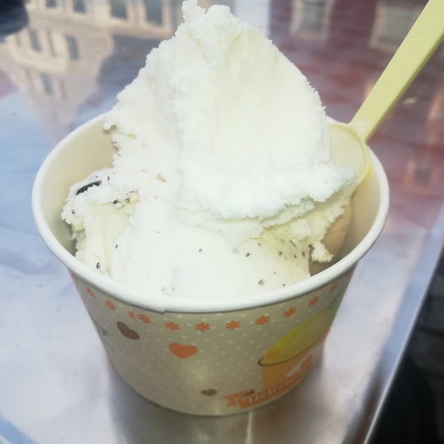 Stracciatella Eis