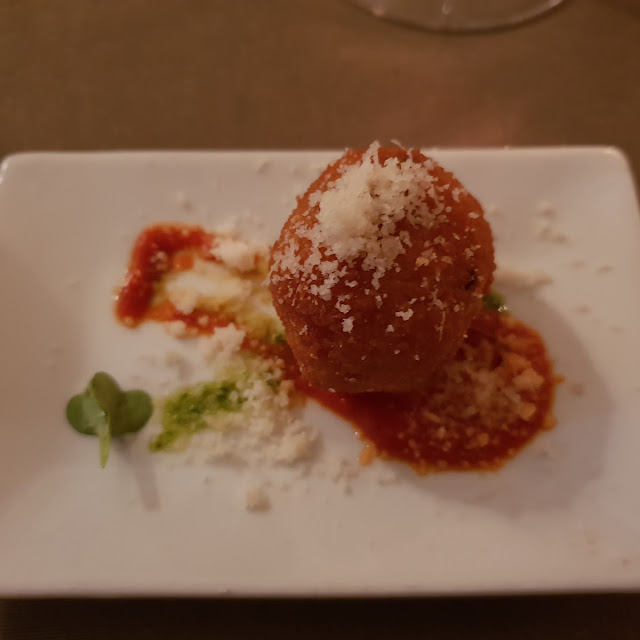 Amouse Bouche