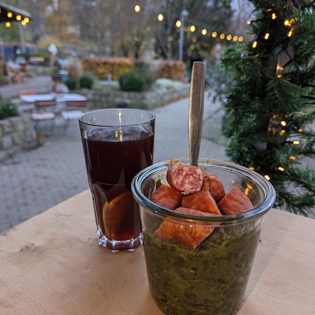 Grünkohl Mit Knacker Und Glühwein