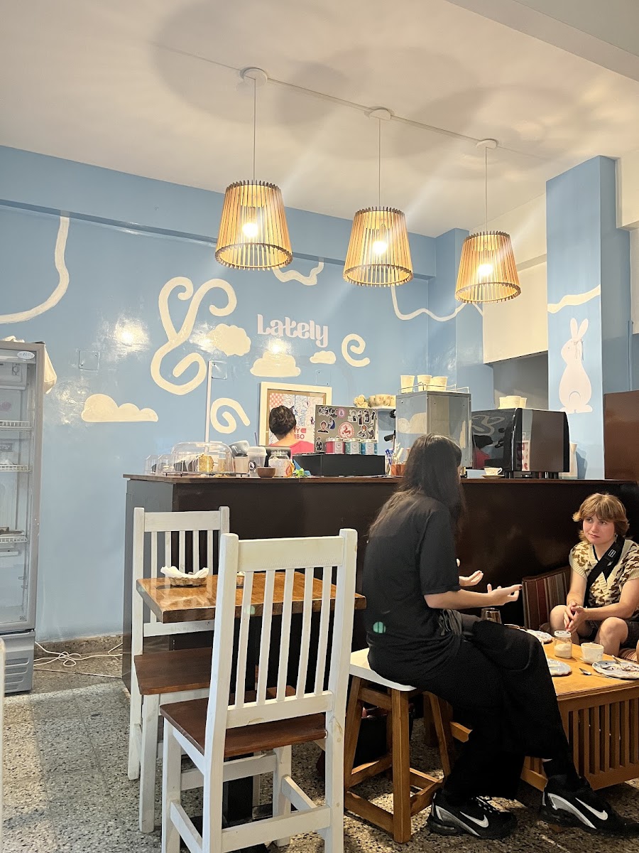 Lately Café