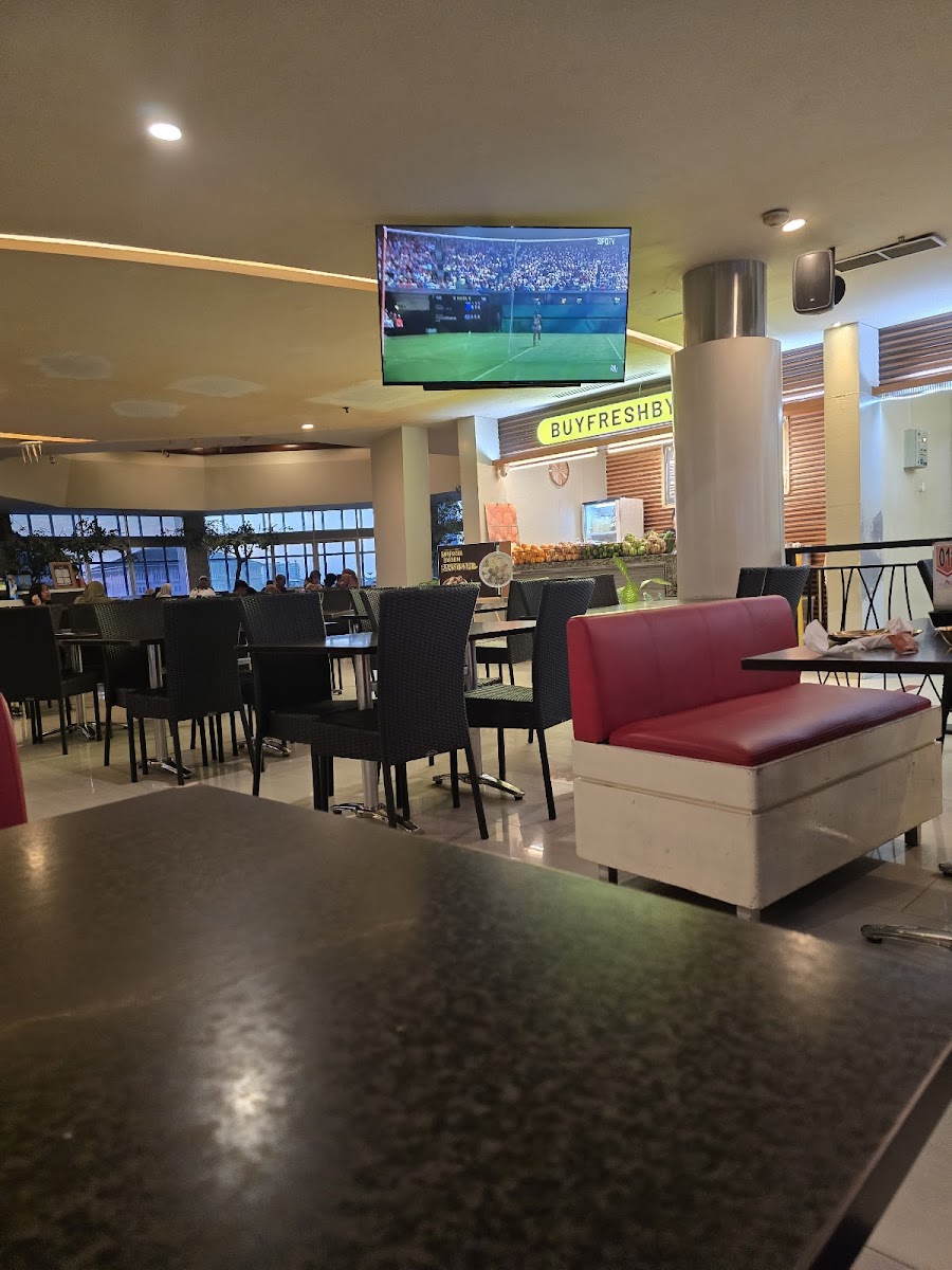 Ayani Megamal Food Court