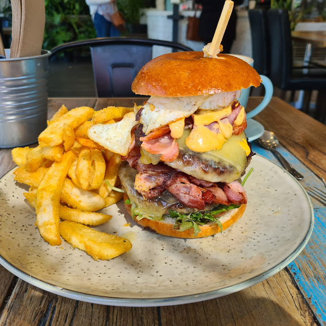 Big Boss Burger
