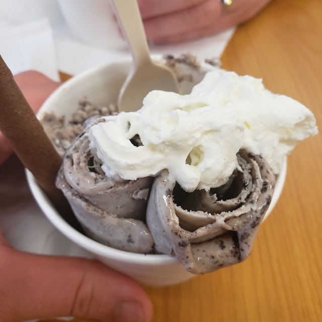 Oreo Rolled Ice Cream