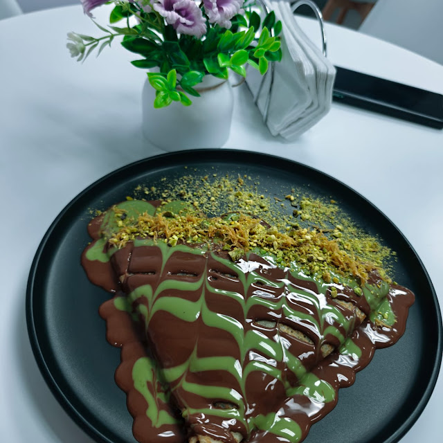 Dubai Crepe