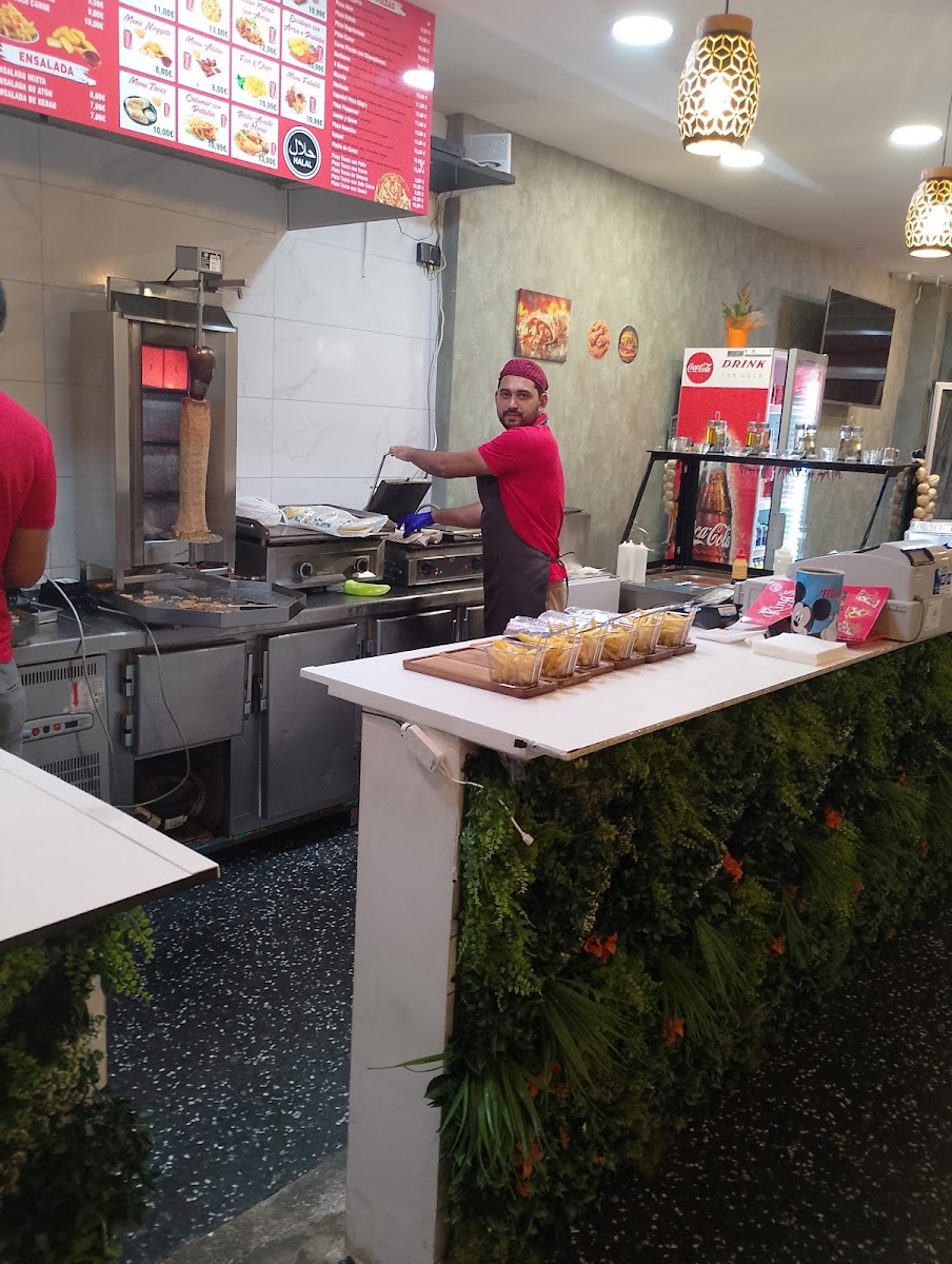 King’s Kebab Pizzeria