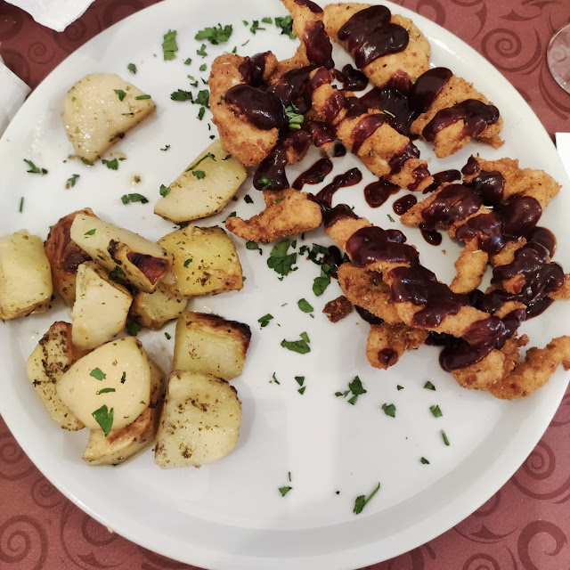 Straccetti Di Pollo Impanato Con Salsa Barbecue