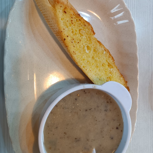 Soup Garlic Bread