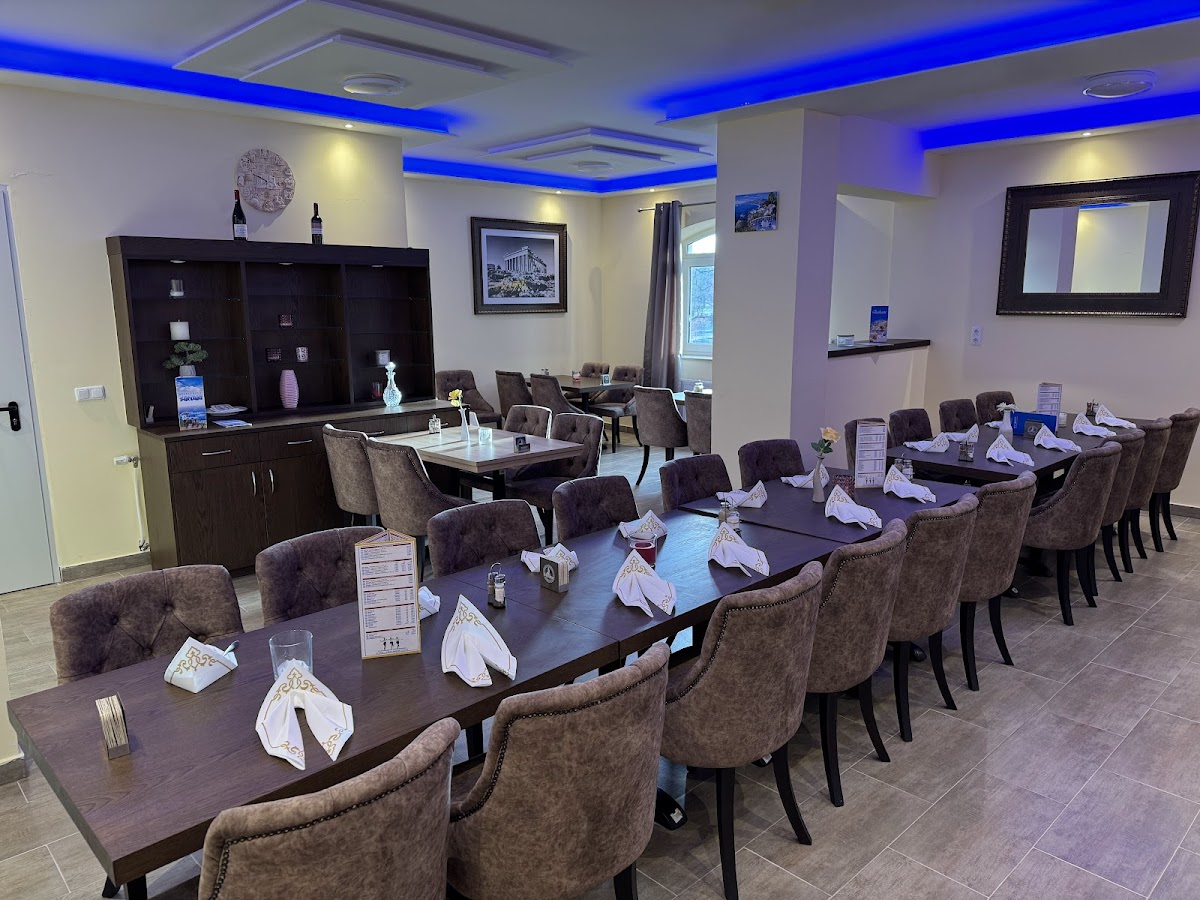 SIRTAKI • Griechisches Restaurant